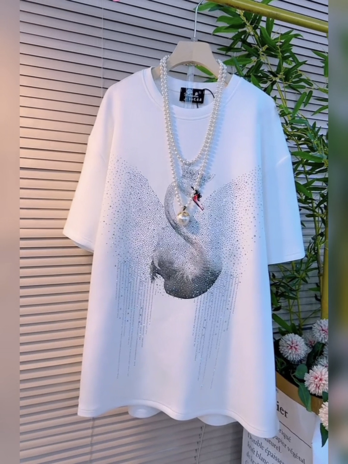 秋冬大码短袖烫钻天鹅流苏超好看T恤宽松大版中长款遮肉打底衫潮