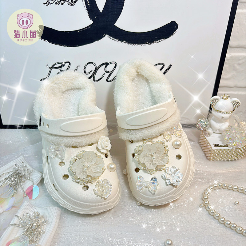 新款白色珍珠花朵加绒洞洞鞋女童儿童中大童小公主冬季棉拖鞋防滑