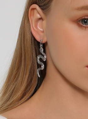 Snake earrings欧美个性复古夸张蛇形耳环区别派暗黑耳钉2023爆款