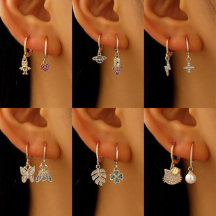 精致小巧蝴蝶四叶草机器人爱心闪电星球飞船锆石耳扣个性百搭耳环