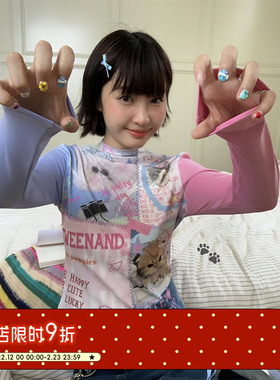 BETWEENAND 梦幻甜酷y2k蓝粉满印小猫小狗撞色长袖T恤修身上衣女