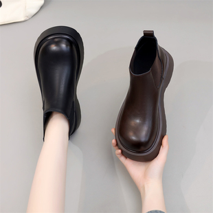 英伦厚底炸街加绒小短靴女2025秋冬新款 显瘦舒适不累脚圆头马丁靴