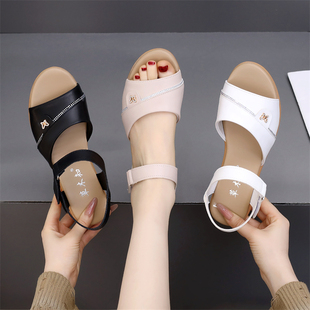 外穿低跟韩版 凉鞋 沙滩鞋 魔术贴显瘦舒适软底时装 女2025年新款 夏季