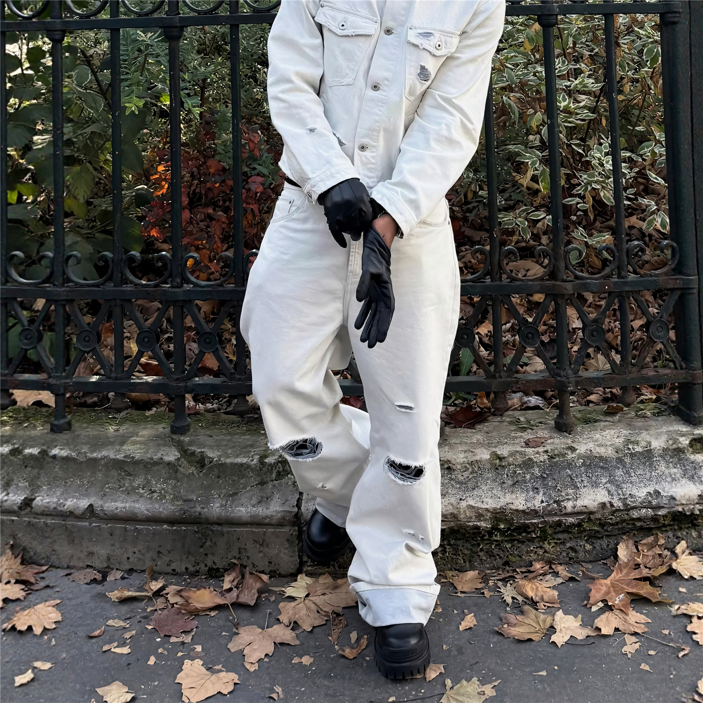 RBM破洞绒感白牛微喇复古牛仔裤