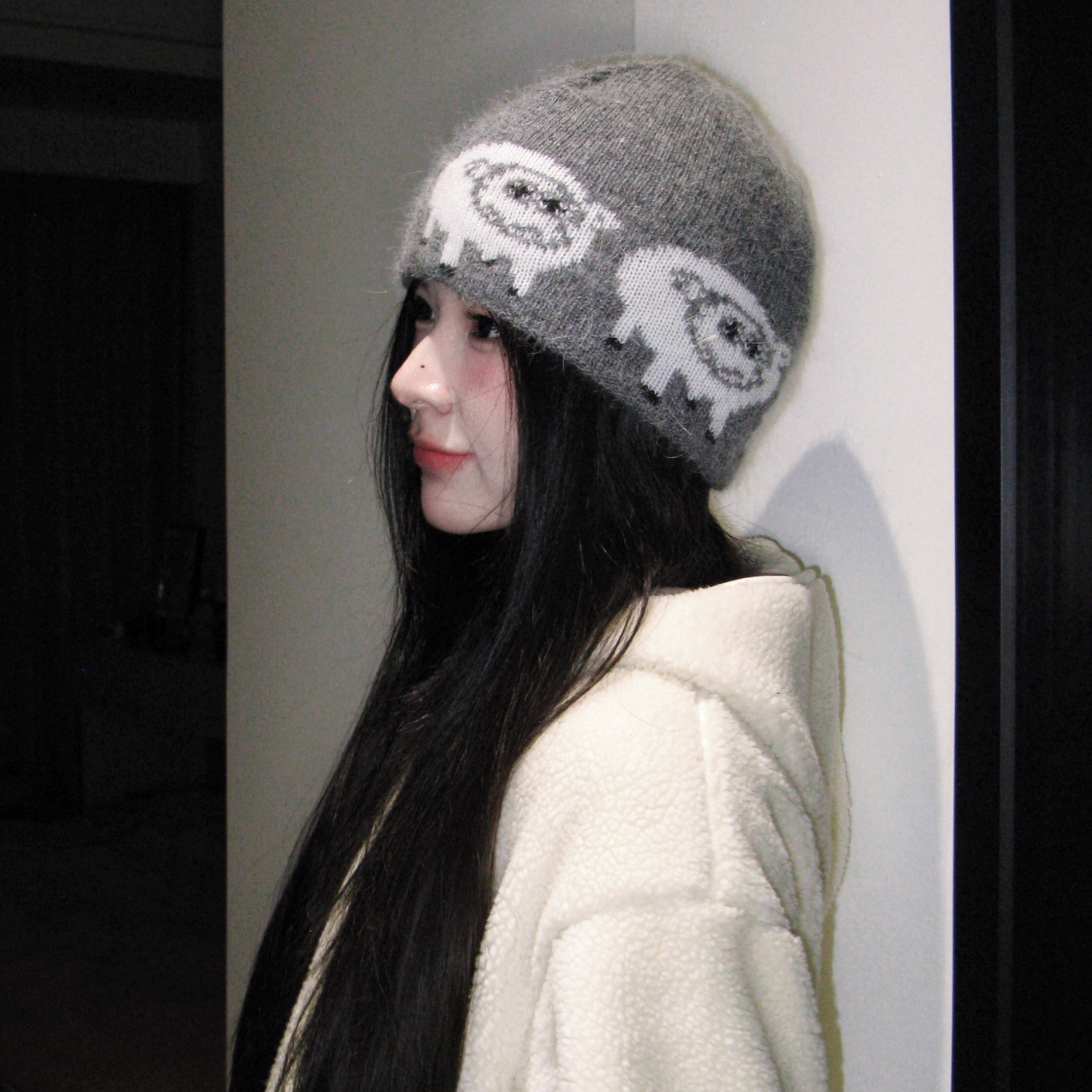 陈哈哈开心小羊~小众兔毛设计师款针织卡通冷帽女保暖护耳毛线帽