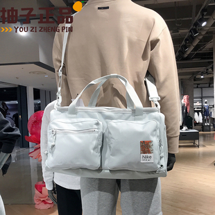034 NIKE耐克气垫单肩包运动健身休闲旅行桶包手提斜挎包FJ4817