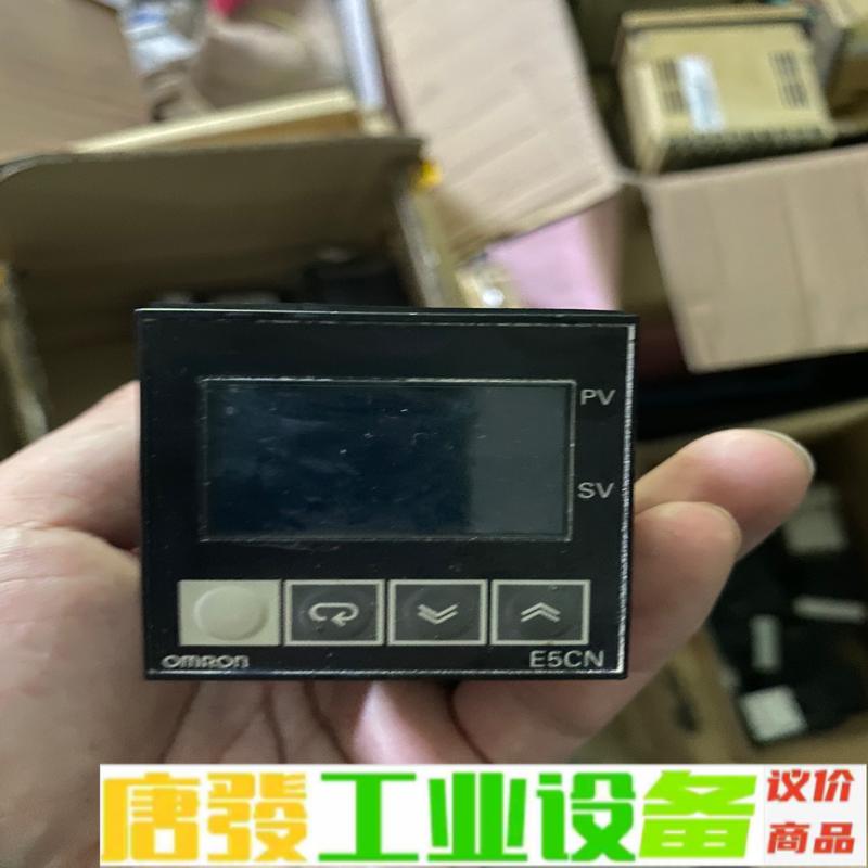 欧姆龙温控器E5CN-Q2HBTC  有点灰尘，擦 维修询价
