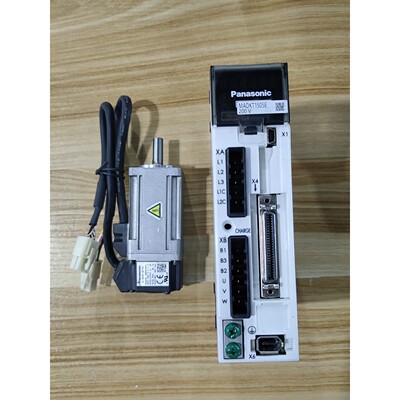 松下伺服100W,配件齐全.驱动型号:MADKT15咨询维修