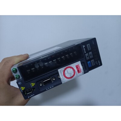 台达400W驱动器 ADSB20421B 几乎未用咨询维修咨询维修