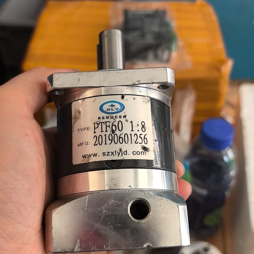 XLY行星减速机PTF60-8,速比1:8,成色如图,功能完咨询维修咨询维修