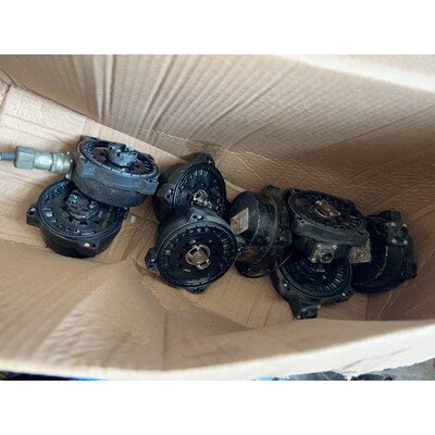 安川5代编码器13ADC61包好实图拍UTTIHB20咨询维修