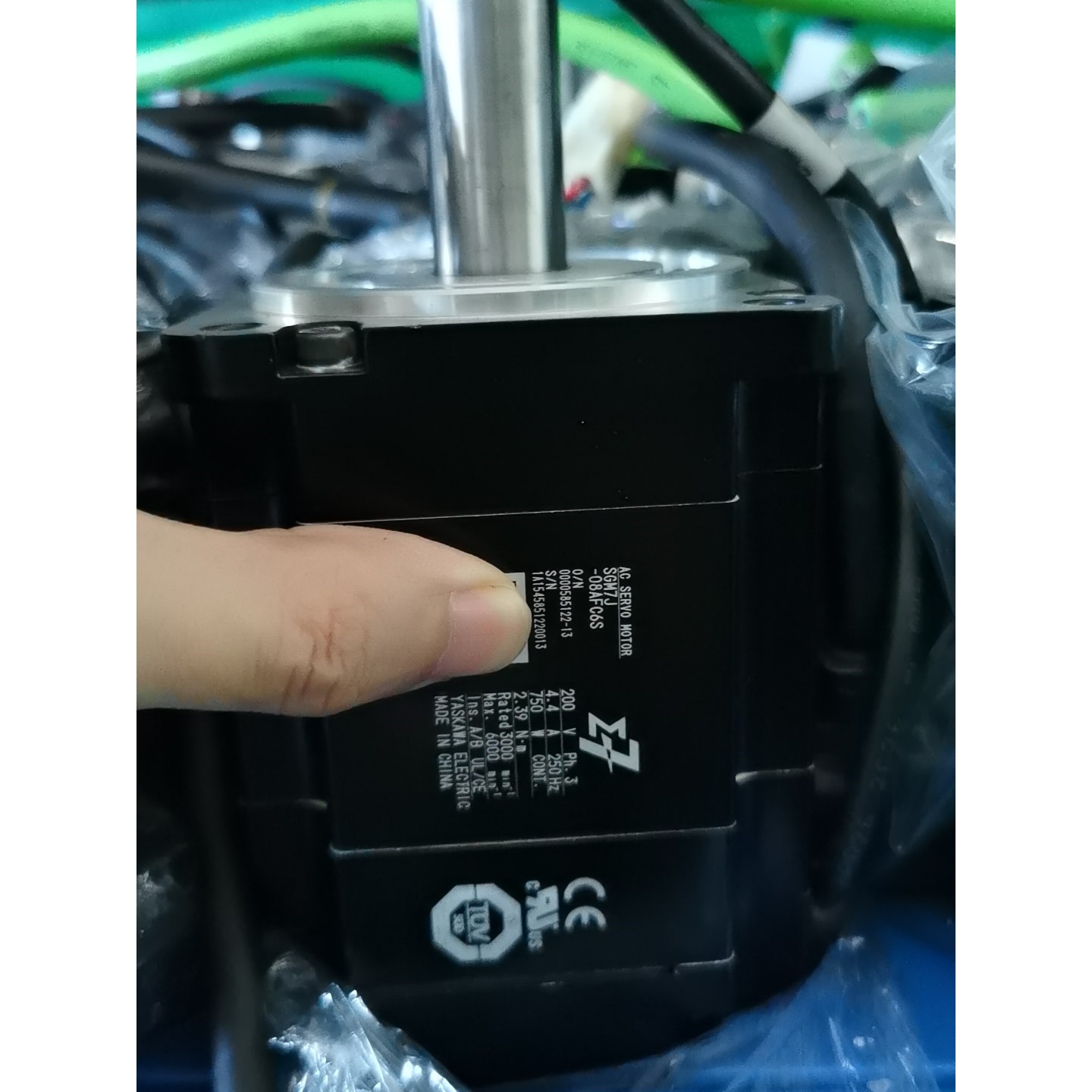 安川7系750W伺服SGM7J-08AFC6S咨询维修咨询维修