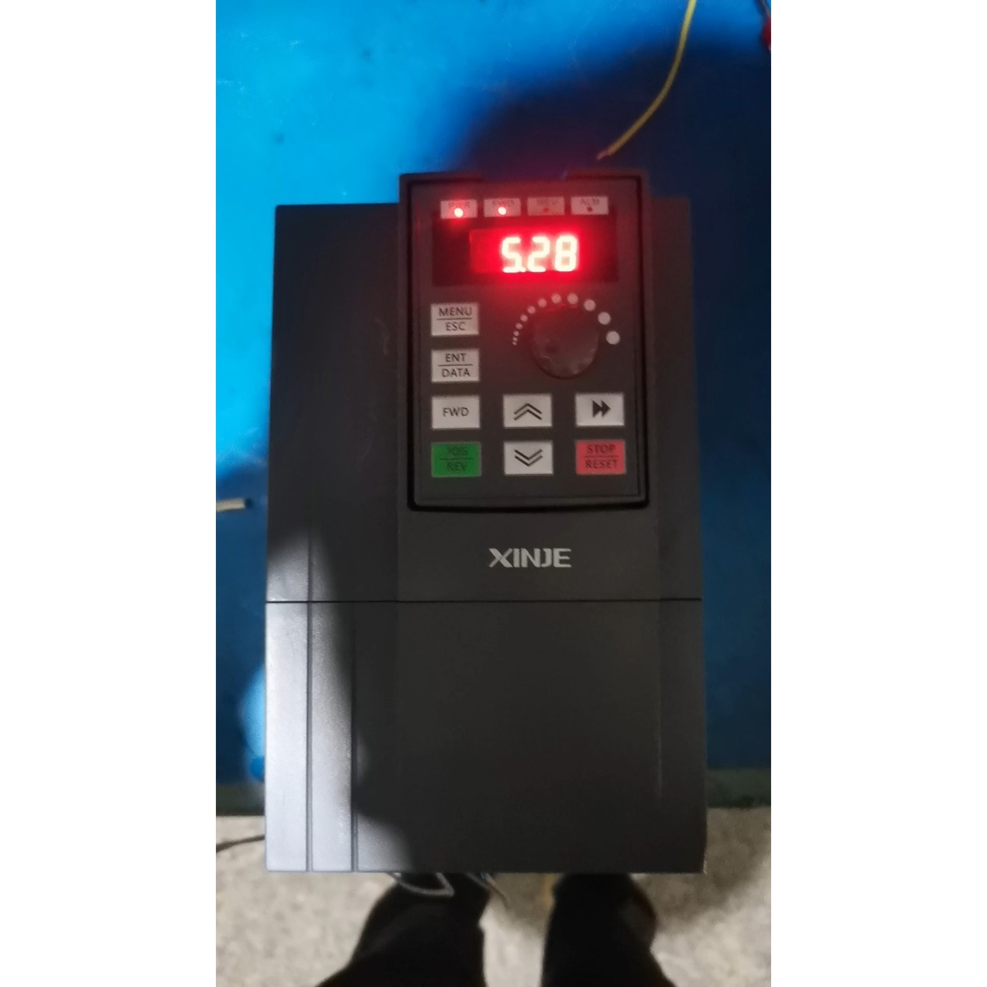 信捷变频器VB5N21P5220V1.5KW成色很新咨询维修咨询维修