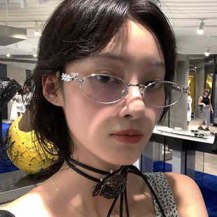 2024新款 防蓝光高颜值潮流个性 椭圆网红平光镜女 带钻眼镜韩系个性