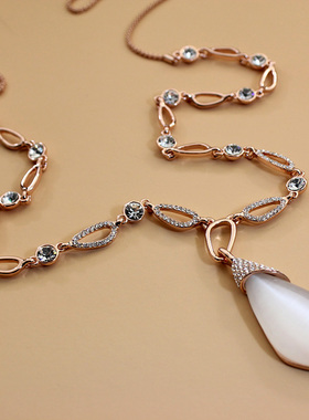 超闪长款几何猫眼石装饰品毛衣链