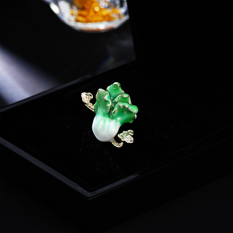 滴油如意白菜好寓意胸针