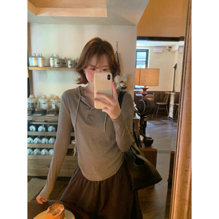 lower April（FA）-女长袖t恤修身显瘦内搭短款上衣长袖T恤180487