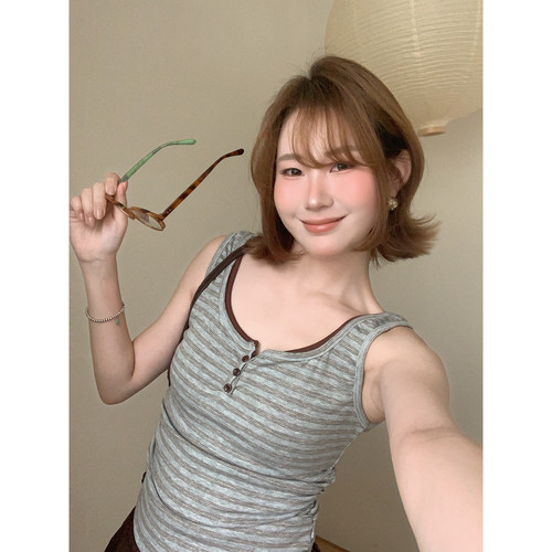 lower April（FA）-无袖假两件美背外穿辣妹背心(含95棉料)180225