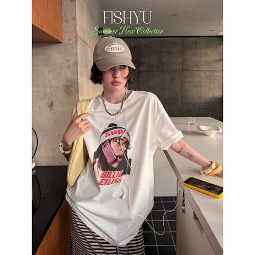 FISH YU -梨人像白墨印花宽松大版圆领短袖T恤(含100棉料)26327