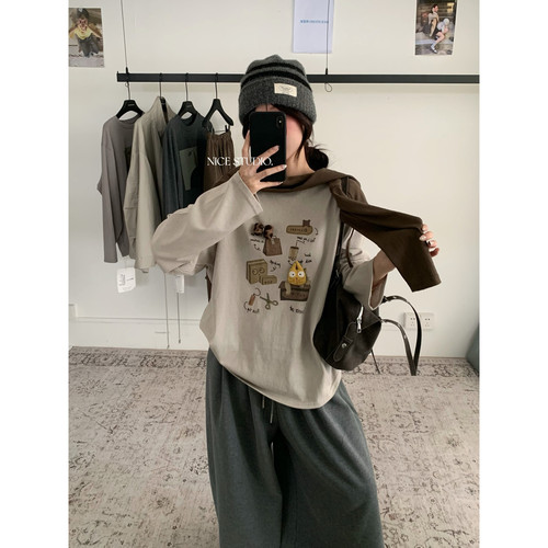 奶思家NICE STUDIO-秋上新休闲手绘印花工艺宽松长袖T恤R10126