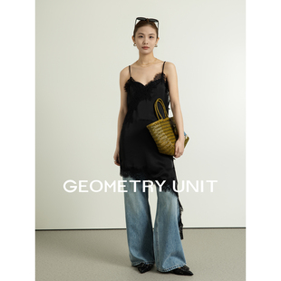 几何单元春季新款性感风蕾丝V领无袖吊带洋气不对称下摆中长上衣