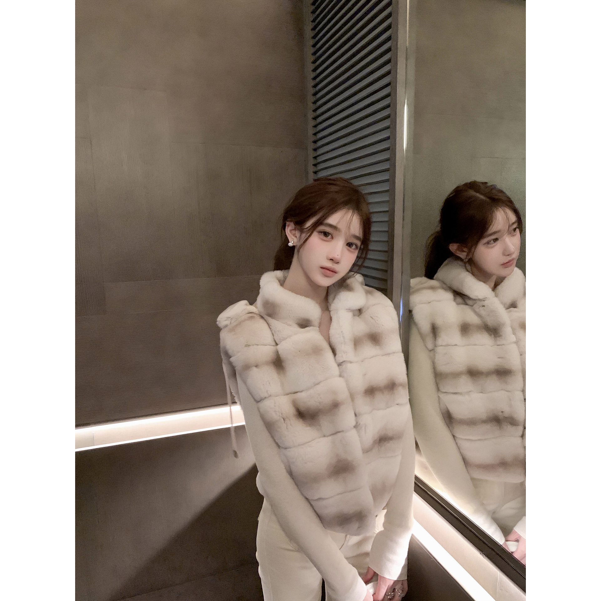 若语定制 D1*r奶茶龙猫100獭兔毛连帽皮草外套气质名媛冬季保暖