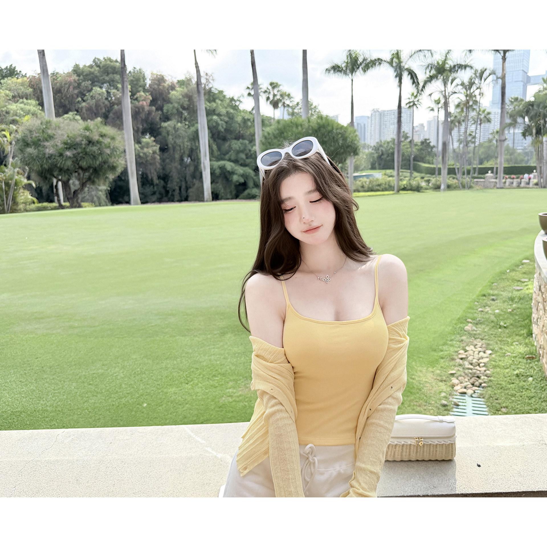 若语定制 肯豆日常 大u领带胸垫三色万能吊带纯欲气质休闲上衣女