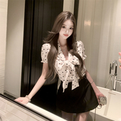 气质短裙两件套 缎面波点V领飘带上衣套装 RUOYU若语定制 淡颜啵啵