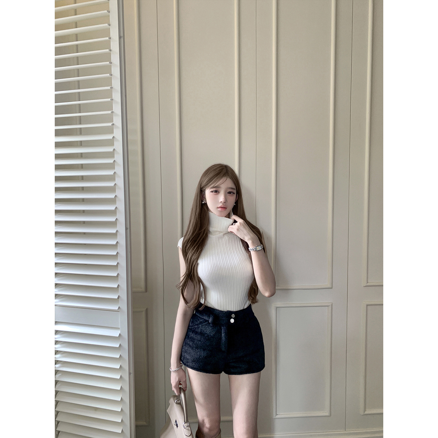 若语定制 韩女法则 高领坑条显瘦针织背心纯欲气质无袖针织打底衫