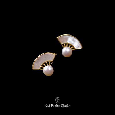 红口袋复古新中式珍珠扇子耳钉