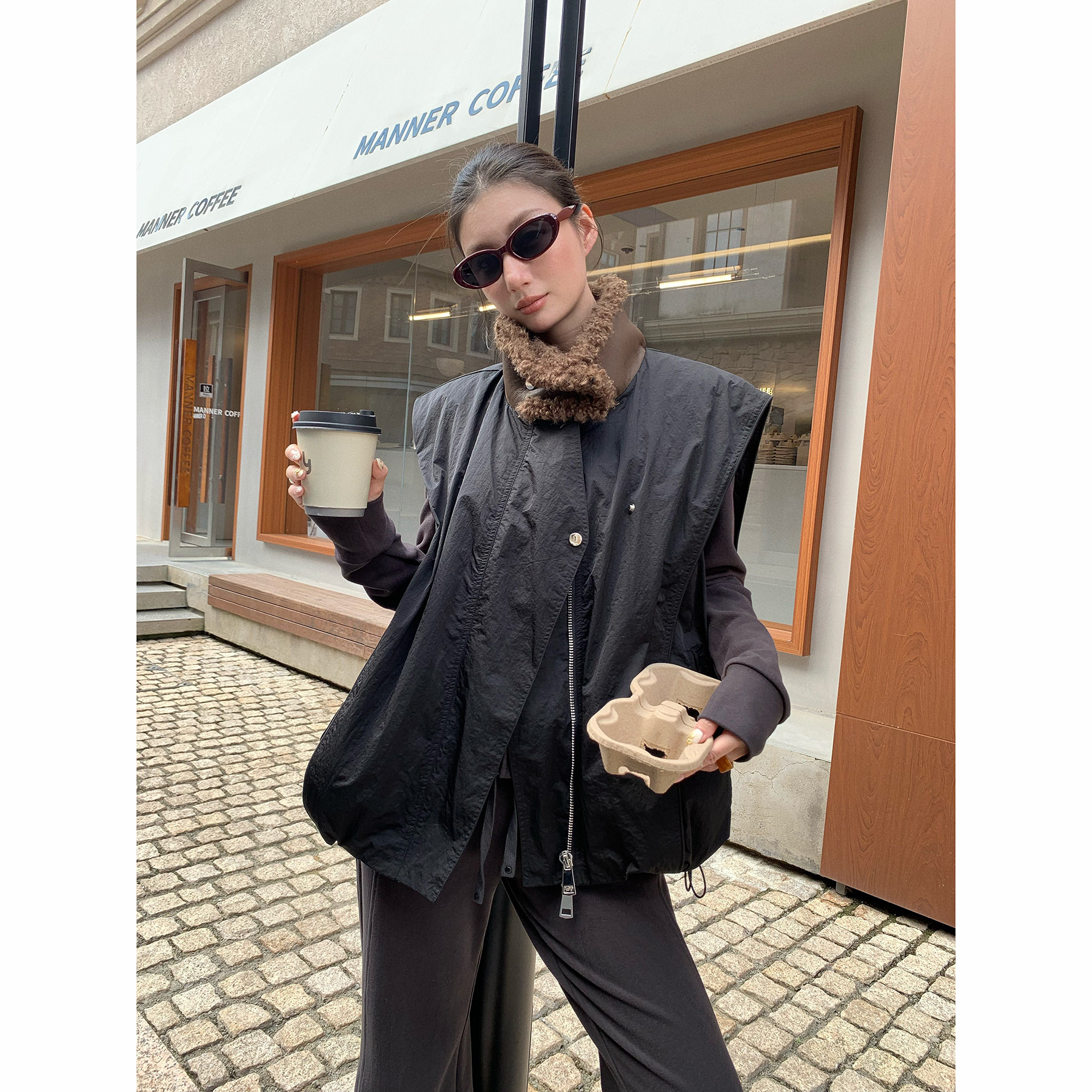 NEIHE内赫 2025冬季新款复古气质拼接毛领撞色羽绒服马甲背心外套