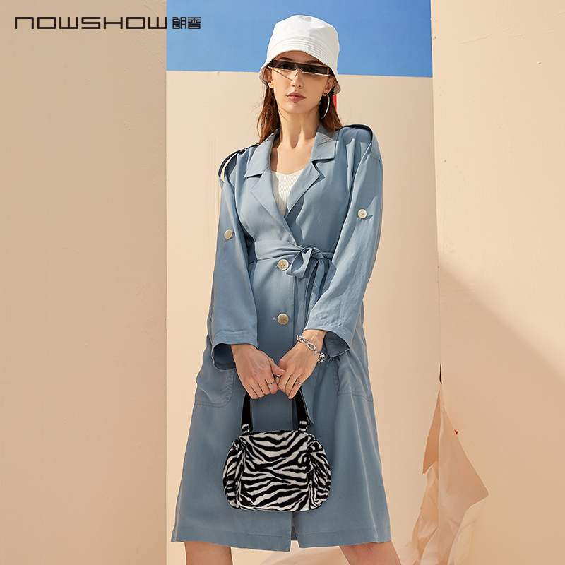 朗香nowshow迷雾蓝贴袋轻薄风衣