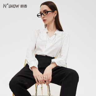 NOWSHOW朗香秋季新品通勤V领装饰链条白衬衫显瘦上衣233009