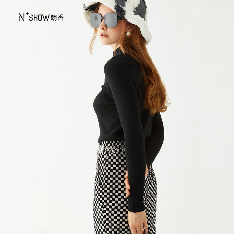 朗香长袖修身针织打底衫