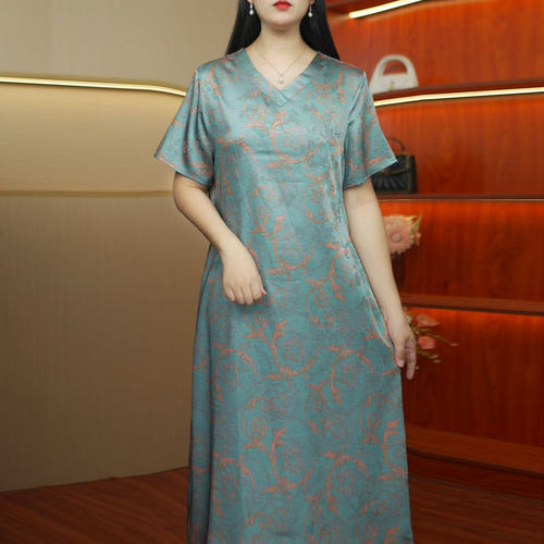 浅蓝色卷草纹  夏季V领短袖中长款连衣裙洋气显瘦裙子
