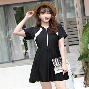 显瘦遮肚大胸防走光泳装 240斤女士游泳衣保守连体裙式 大码 新款