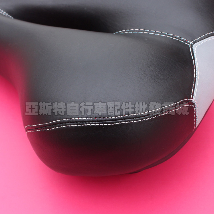 Selle de vélo - Ref 2349412 Image 4