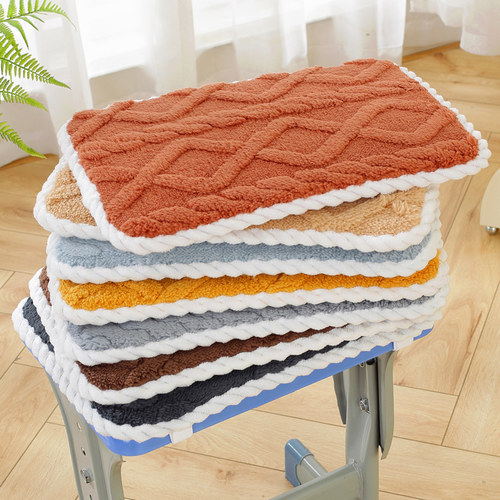 毛绒简约风防滑效果好学生椅子垫