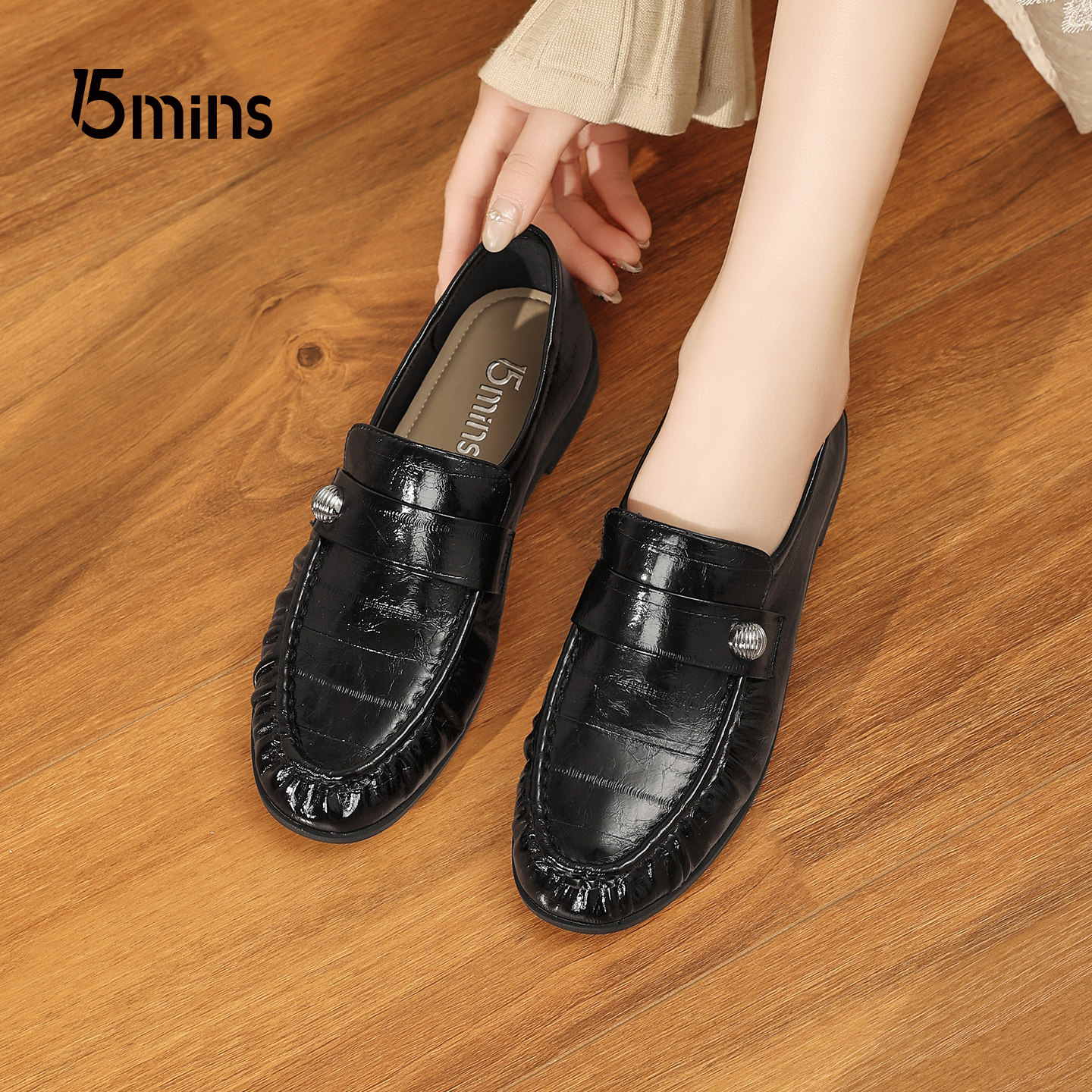 15MINS复古乐福鞋女2026春季新款一脚蹬褶皱英伦风平底深口单鞋子,女鞋,深口单鞋,淘宝优惠券,粉丝福利购,淘宝优惠卷