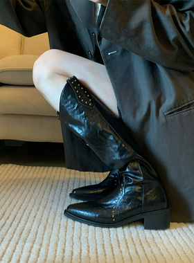 2025新款铆钉靴子V口高筒西部牛仔靴尖头高跟长筒靴女粗跟骑士靴