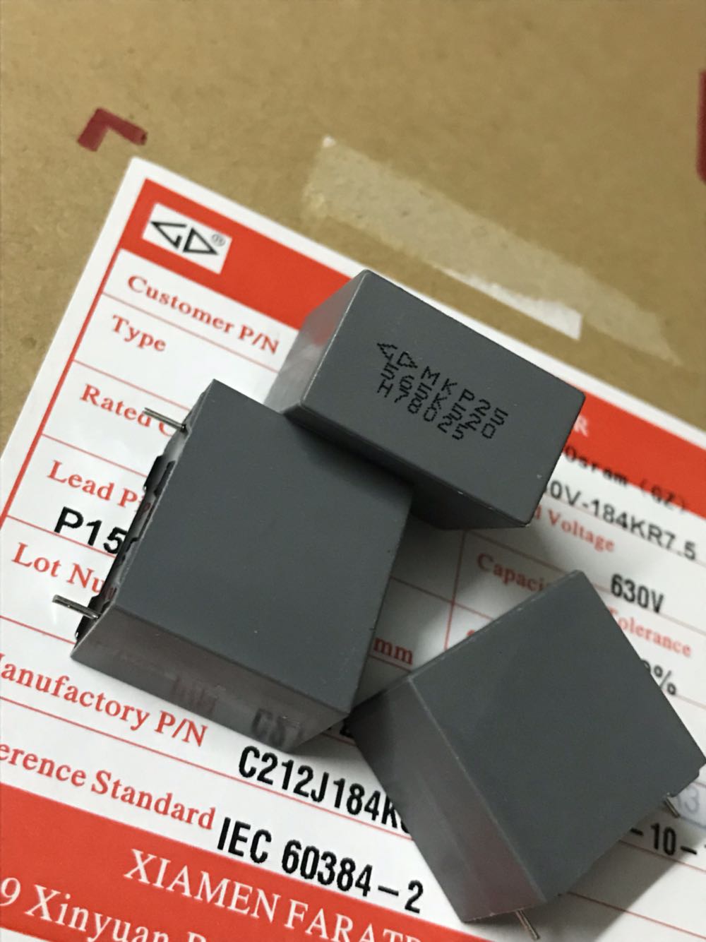 法拉安规电容 C35 MKP25 565K 520V 450V565K 5.6uF 520V脚距22MM
