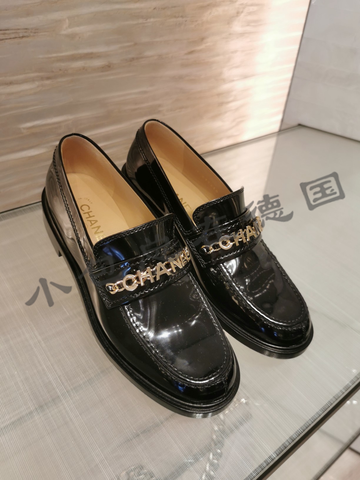 Chanel/香奈儿2022新款 链条金属徽标装饰 女士乐福鞋 单鞋