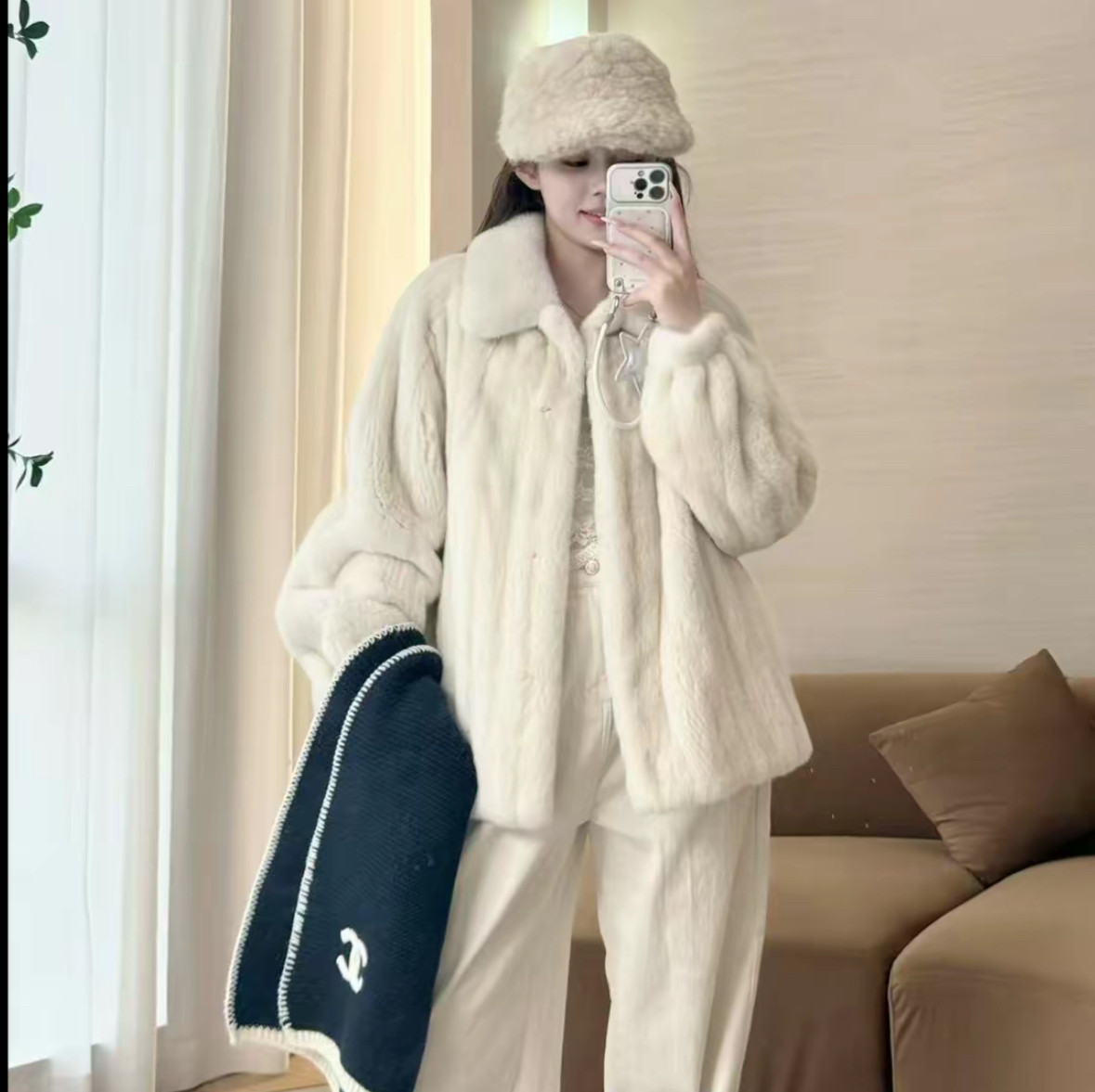 富家千金风仿水貂抽刀工艺皮草女