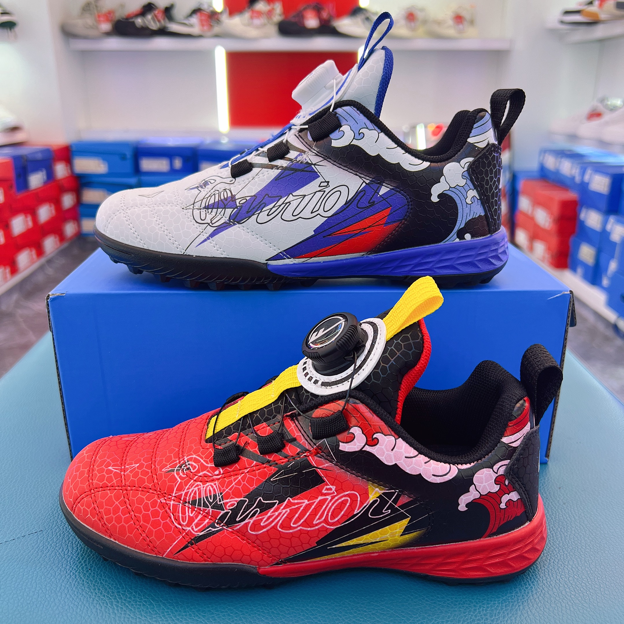 回力2024春秋新款儿童足球鞋旋钮百搭舒适防滑运动鞋实体店发货