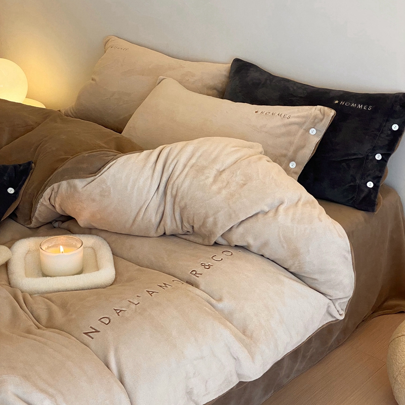 2022新款牛奶绒四件套加厚防静电