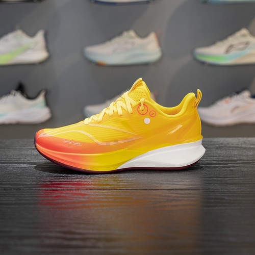 李宁四季通用缓震回弹童跑步鞋