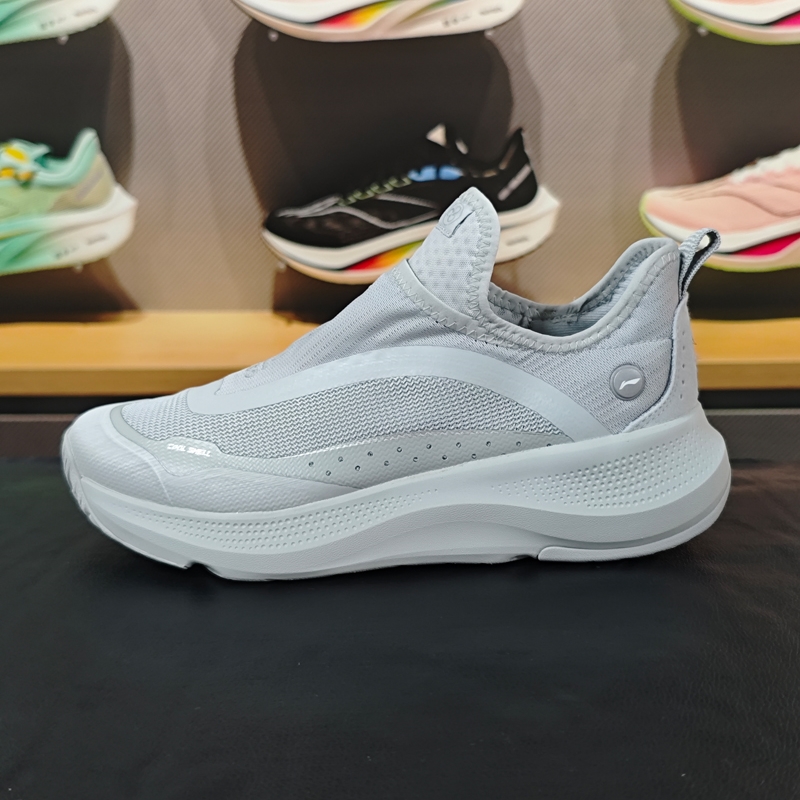 李宁透气男子一脚蹬反光休闲鞋