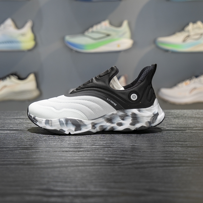 李宁四季通用缓震回弹童休闲鞋