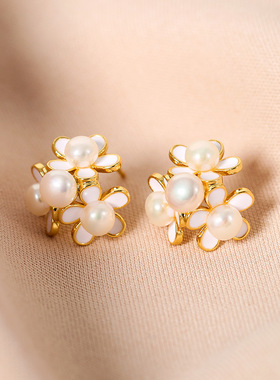 戴拉淡水珍珠耳环女时尚白色花朵潮小众耳饰 高级感气质银针耳钉