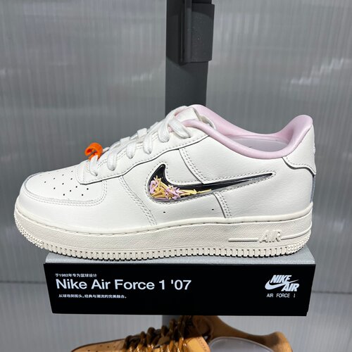 NIKE耐克童AIR FORCE 1 LV83(GS)运动休闲鞋JA4415-121